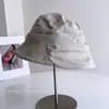 Sombrero de cubo plisado de ala corta de lino mezclado Tencel para mujer, principios de otoño, simple, versátil, transpirable, protección solar, tela de sombrilla, moderno