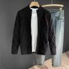 Outono e inverno masculino e feminino mesmo suéter cardigan de malha quente cor sólida costura jacquard manga caída casaco casual