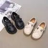 Zapatos de Princesa con Lazo para Niñas 2026 Primavera/Verano Nueva Moda Versátiles Zapatos Pequeños de Cuero para Niñas Negro Suela Suave Mary Jane