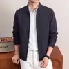 Chaqueta impermeable, cortavientos y a prueba de golpes para hombre, modelo nuevo primavera/otoño 2026 para mediana edad y personas mayores, abrigo casual de negocios con cuello alto para hombre