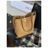 Bolsa Saco de Ombro Cruzado Simples de Grande Capacidade, Couro Camurça Estilo Coreano para Trabalho, Outono e Inverno 2025, Moda Retrô