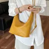 Bolso de mano de moda para mujer 2026 tejido tipo tote gran capacidad nuevo diseño bandolera para el día a día versátil nicho