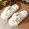 Chanclas peludas populares transfronterizas para mujer, zapatillas de algodón para el hogar antideslizantes de suela gruesa para invierno, maternidad