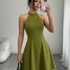 Etiqueta transfronteriza Amazon AliExpress sitio independiente 1688 elegante color sólido cuello alto espalda descubierta vestido corto sexy