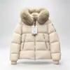 Chamarra ligera de plumón Moncler m-brand con cuello de piel, corte ajustado, para mujer, estilo corto, cuerpo acanalado ajustado, engrosada, cálida, casual