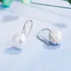 Brincos de Salto Alto de Celebridade da Internet, Femininos e Versáteis, Longos Ganchos de Orelha de Pérola Artificial, Brincos Redondos Brancos da Moda e Simples