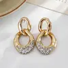 Brincos de argola com corrente oval de agulha de prata transfronteiriços europeus e americanos com diamantes, brincos de luxo leve de alta qualidade, estilo vintage versátil, atacado