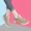 Zapatos de Malla Transpirables para Mamá Fabricante Mayorista Modelo Nuevo Tejido Fly-Knit Casuales para Mujer Estilo Coreano Moda Zapatos para Caminar Suela Suave