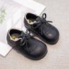 Zapatos de cuero para niñas, moda coreana, primavera 2025, nuevo estilo, zapatos de princesa, antideslizantes, estilo occidental, zapatos de frijol para niños.