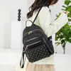 Mochila Feminina Grande Capacidade Simples Estilo Coreano Texturizada Popular Transfronteiriça Costura em Losango Rebites Mochila da Moda para Mulheres