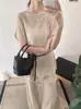 Liquidação: Conjunto de Duas Peças com Top de Gola Redonda Vazado de Manga Curta + Calça Longa