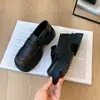 Mocassins femininos de sola grossa 2026 novo modelo, sapatos versáteis de outono estilo britânico com salto grosso, sapatos plataforma para mulheres baixinhas