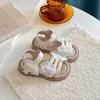 Sandalias para Niñas 2026 Verano Nuevas Infantiles Suela Suave Punta Abierta Elegantes Versátiles Zapatos de Princesa Zapatos de Bebé con Moño