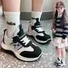 Zapatos para Niños Malla Aggan Shoes 2026 Primavera Verano Nuevo Estilo Niños Medianos y Grandes Zapatos Casuales Niñas Transpirables Versátiles Zapatos Deportivos