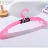 Percha para Ropa con Hombros Anchos, Antideslizante, Duradera, Engrosada, Previene Marcas en los Hombros, Adecuada para Colgar Ropa Sin Daños