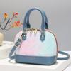 Comercio Exterior 2024 Nueva Moda Lujo Ligero Portátil Moda Combinable Un Solo Hombro Cruzado Nicho Retro Bolso Concha Semicircular
