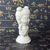 Talla de Fruta de Marfil Sintético de Mascota Traviesa y Linda Na Tra, Artesanías y Adornos para Sala de Estar de Casa, Escritorio de Oficina, Venta al por Mayor
