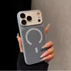 Aplicable a Funda para Teléfono Apple 18promax Rojo Borgoña Ventana Grande iPhone17 Textura de Tela Bloqueo de Color Funda de Succión Magnética 16
