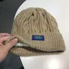 Nuevo gorro de punto para otoño e invierno para mujer, forrado de polar y engrosado, gorro versátil para circunferencia de cabeza grande, sombrero cálido y protector de orejas para clima frío