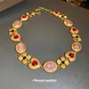 Collar de diamantes con retrato de flores de estilo antiguo medio, nuevo collar de nicho con cadena de clavícula de temperamento de estilo corte retro para mujer
