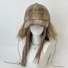 Gorras de Béisbol Estilo Coreano Retro Cuadros Bordado de Letras para Hombres y Mujeres Cálidas Ligeras Visera Exterior Gorros Lei Feng Venta al por Mayor