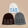 Chapéus de Lã Pintados com Spray de Letras Simples para Outono e Inverno para Homens e Mulheres, Quentes e Personalizados Chapéus Frios Hip-Hop, Chapéus de Puxar Venda por Atacado