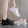 Tênis de Papai Feminino de Solado Grosso 2022 Primavera Novo Estilo Coreano Casual Versátil Sapatos de Plataforma Sapatos Femininos de Estudante Tênis Pequenos Brancos