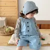 Conjunto súper lindo de overol de mezclilla suave para bebé de otoño y camiseta interior versátil, atuendo elegante de primavera y otoño para niños y niñas