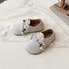 Zapatos de Cuero con Lazo para Niñas 2026 Nuevo Estilo Primavera y Otoño Zapatos Suaves de Suela para Niñas Pequeñas Zapatos de Princesa Versátiles a la Moda para Niños Pequeños