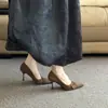Diseño Francés Zapatos de Gamuza Versátiles Bajos Nuevos Versátiles Elegantes Tacones Altos Punta Afilada Impresionante Vestido para Ir al Trabajo