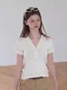 Estilo Retro Old Money Camiseta de Manga Corta con Cuello Polo de Hombro Recto para Mujer Verano Adelgazante Ajustada Solapa Tejido Fino