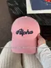 Gorra de Béisbol Roja Energética y Elegante con Bordado de Letras para Mujer con Ala Ancha, Sensación de Alta Gama, Gorra para el Sol, Sombrero de Ala Ancha de Moda