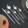 Venta Directa de Fábrica Amazon Nuevo Modelo Cuchillo, Tenedor, Cuchara, Cucharita de Café y Tenedor de Acero Inoxidable Sencillo Juego de Cubiertos de Estilo Occidental de Alta Calidad