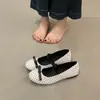 Sapatos Rasos de Bolinhas Inspirados em Chanel Estilo Francês para Mulheres, Lançamento Primavera/Verão 2026 Novos Sapatos Mary Jane Delicados com Laço Raso