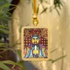 Pingente Thangka Dourado Dragão Quinto Mestre Deus Amarelo da Riqueza Oito Divindades Protetoras Colar Thangka Pingente Thangka Pintado à Mão