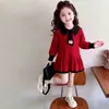 Vestido de Tricô Estilo Academia para Meninas Primavera e Outono Novo Estilo Vestido Estiloso para Bebê Menina Vestido Plissado de Lã Infantil