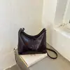 Bolsa Tote Moda 2026 Nova Bolsa Coreana Ombro Inclinado Feminina Outono Brilhante Retrô Grande Capacidade Trabalho Sob o Braço