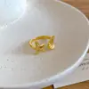 Anel de concha doce, simples e estiloso, com um design aberto único para o dedo indicador, estilo ins, luxo leve, toque de alta qualidade, joia feminina