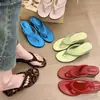 Chanclas de Plataforma para Mujer, Modernas y Versátiles para Uso al Aire Libre, con un Diseño Único y Suelas Gruesas, Novedad para Verano 2025