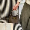 Bolso cubo, bolso cruzado de nicho para mujer, bolso de mano estilo retro, versátil y simple, moda 2026, nuevo bolso de hombro para el día a día