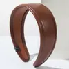 Aro de Pelo Ancho de Cuero PU Estilo Retro Coreano Nuevo Moda para Mujer Todo Fósforo Estilo Maillard Aro de Pelo de Presión Diaria Accesorios para el Cabello