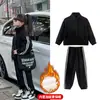 Conjunto de Ropa Gruesa de Terciopelo para Bebé Niña, Conjunto de Dos Piezas con Sudadera Rayada Estilo Deportivo de Color Contrastante, Nuevo para Otoño e Invierno para Niños Medianos y Grandes