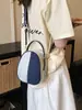 Bolsa de Mão Patchwork Colorido em Jeans para Mulheres Nova Moda Nicho Primavera/Verão 2026 Bolsa de Ombro Bolsa Transversal Casual