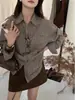 Camisa de cuadros estilo retro coreano color café, manga larga para mujer, corte holgado, top casual para usar en capas en otoño, versátil y fácil de combinar
