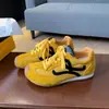 Versión de piel de vaca suave con aumento interno de altura, puntera inclinada, zapatillas de entrenamiento alemanas para mujer, estilo ballet, adecuadas para combinar con faldas, zapatillas deportivas casuales, tenis de cuero genuino con suela gruesa