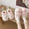 Chinelos de algodão laço pelúcia rosa feminino quentes porquinho sapatos de algodão renda fofos casa bico fechado sapatos internos 2026