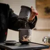 Mineral Crudo Color Arena Púrpura Cambiante Set de Té de Viaje Portátil Rápido Una Tetera Seis Tazas Separación de Agua y Té Juego Completo de Tazas para Exteriores
