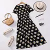 Gran Venta de Liquidación Ropa para Madres del Sudeste Asiático, Faldas Largas Florales para Mediana Edad y Mayores, Vestidos Ajustados Estilo Coreano, Faldas de Playa de Cintura Alta