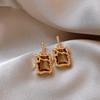 Pendientes geométricos de mariposa con circonitas superbrillantes y aguja plateada, de moda, exquisitos y ligeros, de lujo, elegantes, de alta gama, para mujer.