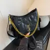 Bolsas Femininas 2025 Nova Bolsa Transversal Outono e Inverno Design de Nicho Bolsa de Ombro Retrô Bolsa de Corrente Acolchoada